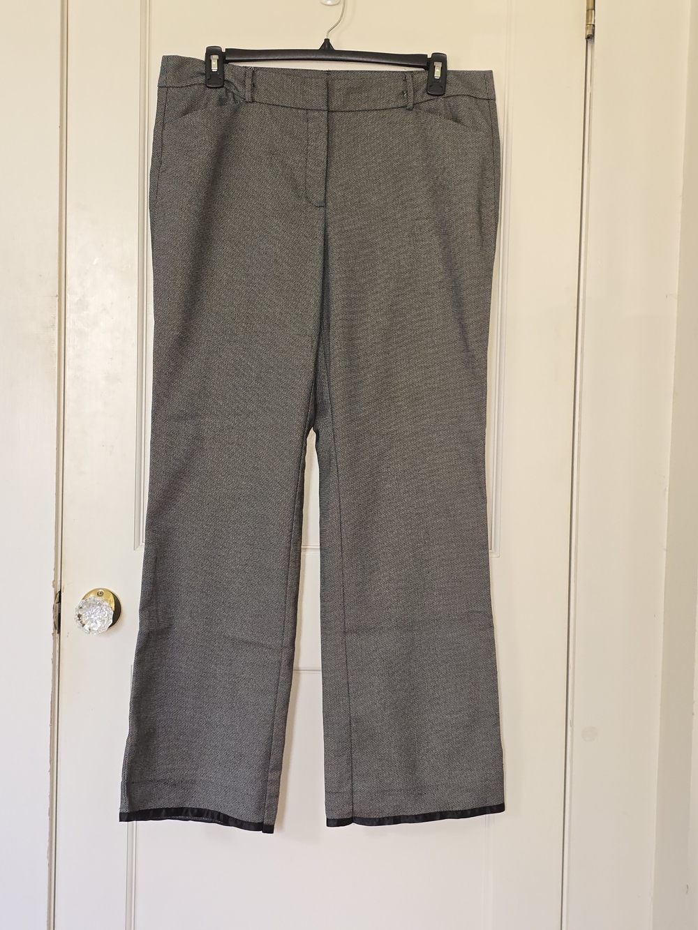 Liz Claiborne Audra Women's Gray Straight-Leg Dress Pants With Black Trim 16